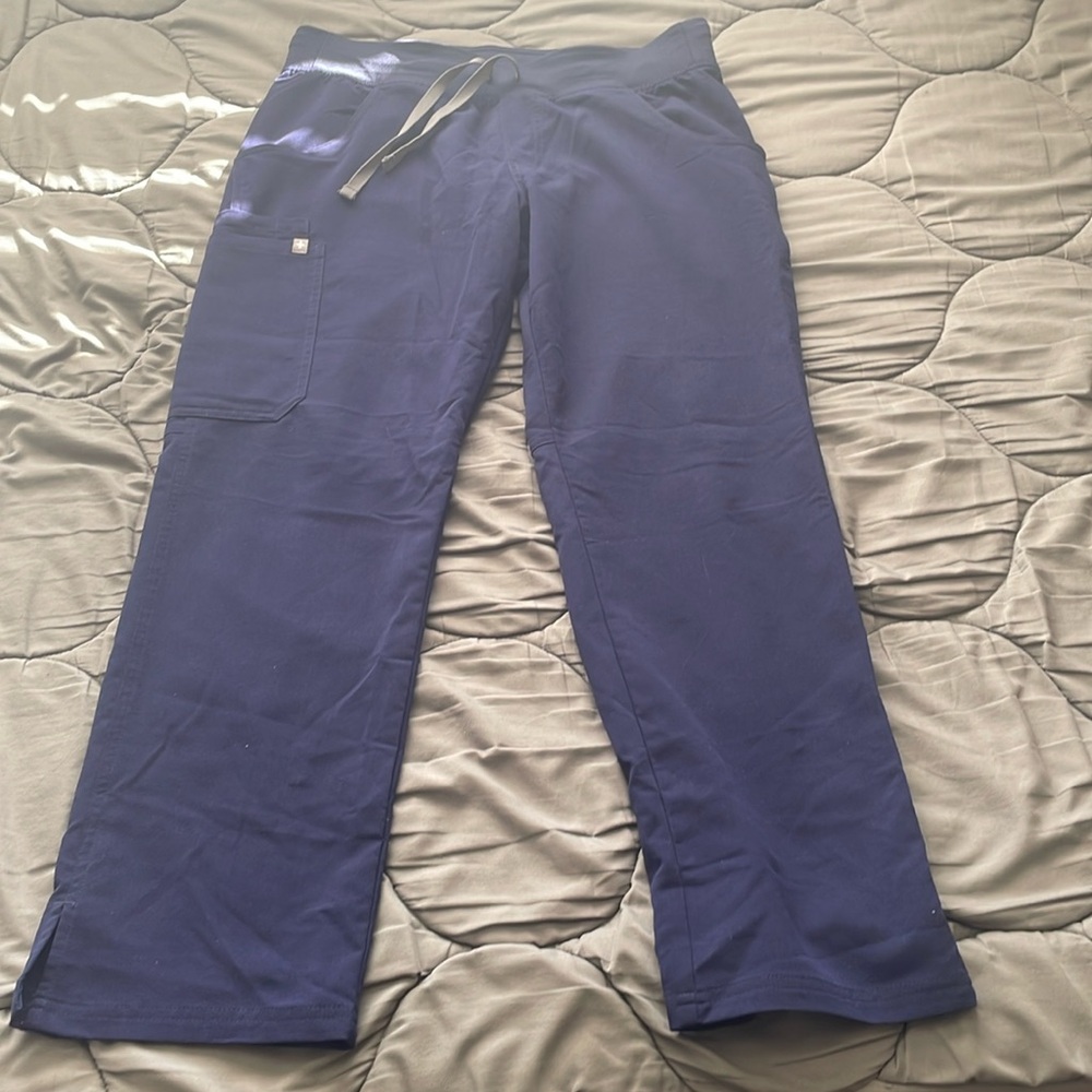 Navy figs straight leg